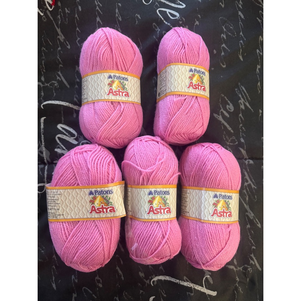 Patons Astra Pink Yarn Lot of 5 Skeins Light Weight Acrylic Color 2210 Lot 275